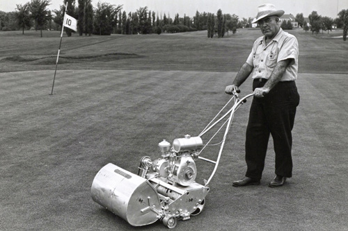 Toros first manufacturer service representative, Scotty McLaren, traveled the country to visit every golf course with Toro equipment.
